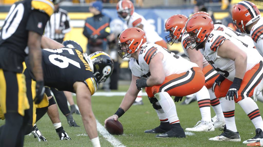 Steelers vs Browns Same Game Parlay: Over/Under, Spread, Player