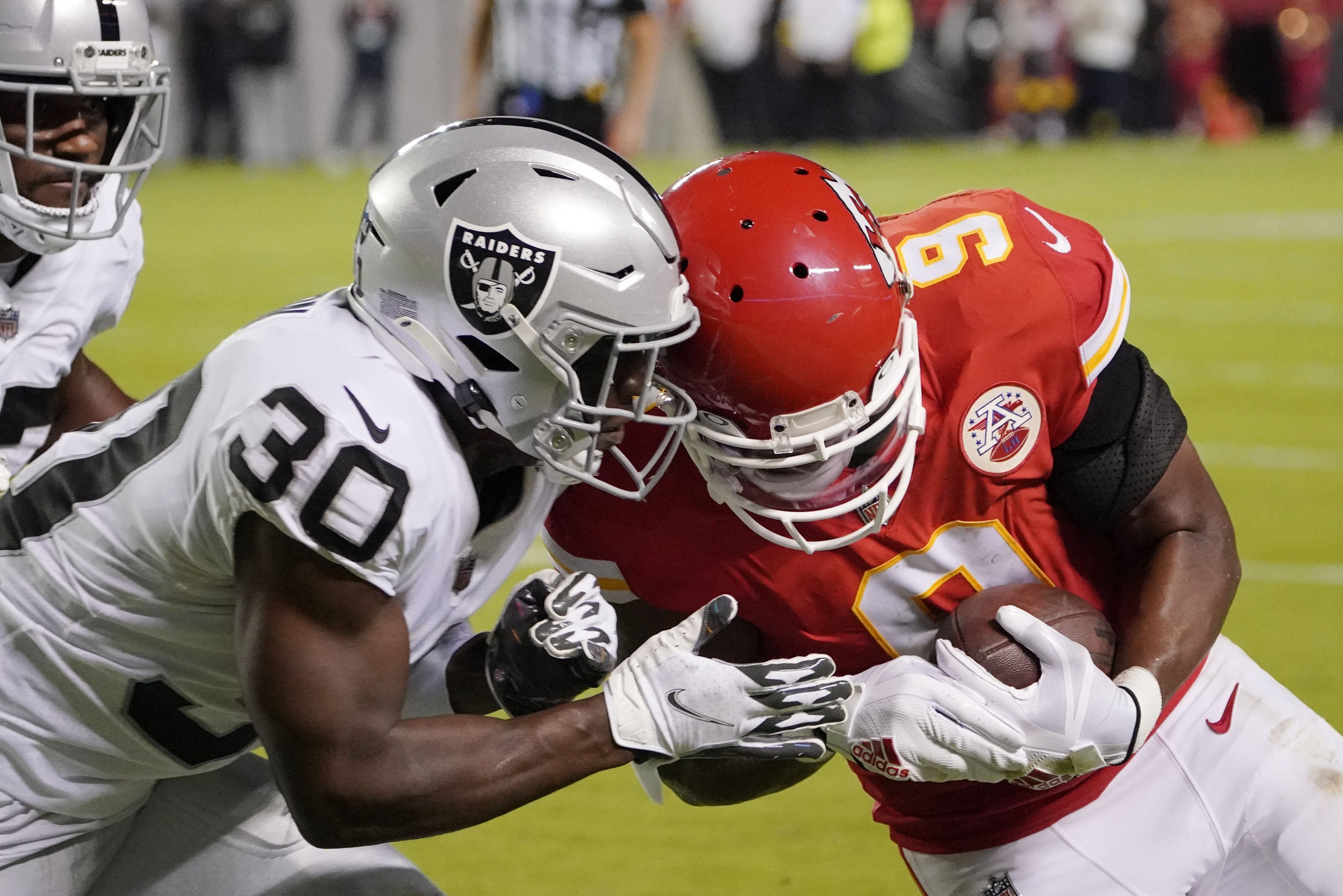 Chiefs vs. Raiders Best Anytime Touchdown Scorer Picks in NFL Week 18